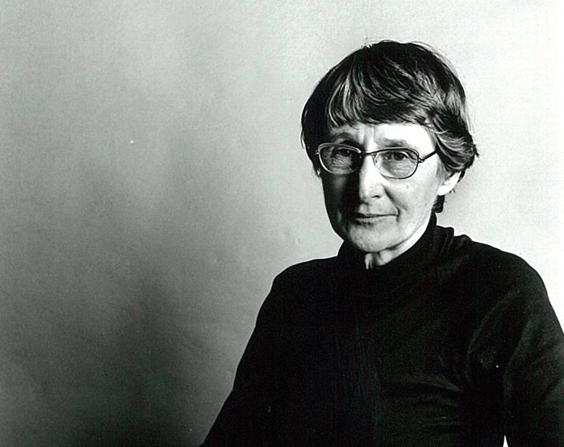 Elizabeth Jolley portrait photo