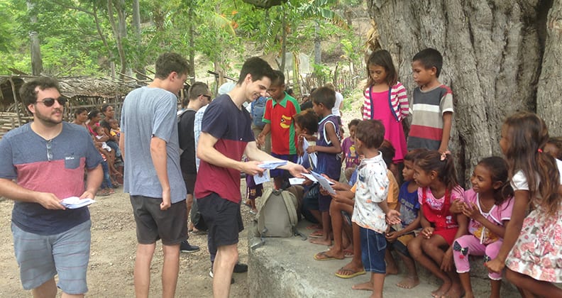 Curtin students participating in the WASH Program with children from the Liquiçá community in Timor-Leste.