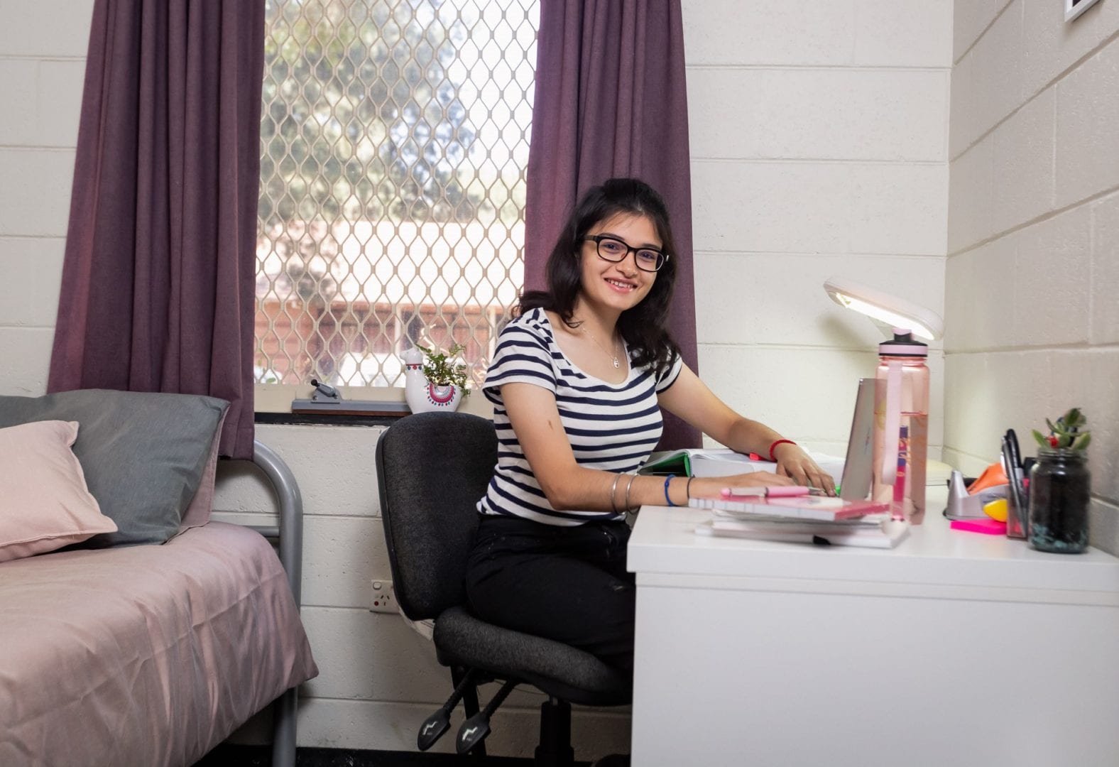 Image for Make the move! Live on campus in semester two