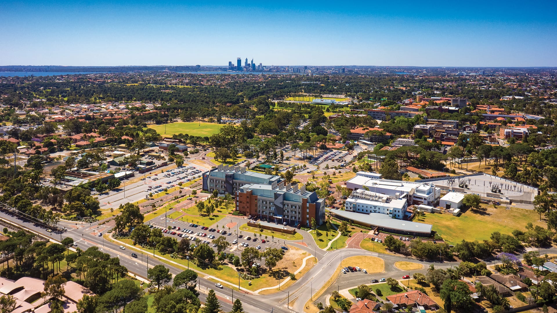 Image for Curtin achieves five-star ratings in 2019 Good Universities Guide