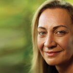 Alumni winner urges increased Aboriginal mental health awareness