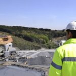 Curtin and UQ collaborate with industry on new online mining course