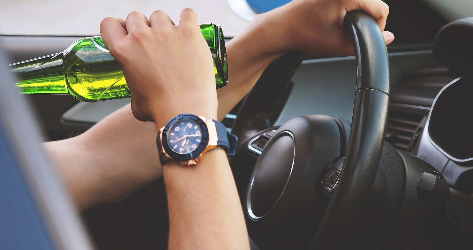 Image for Curtin study finds driverless cars reduce drink-driving but lift binge drinking