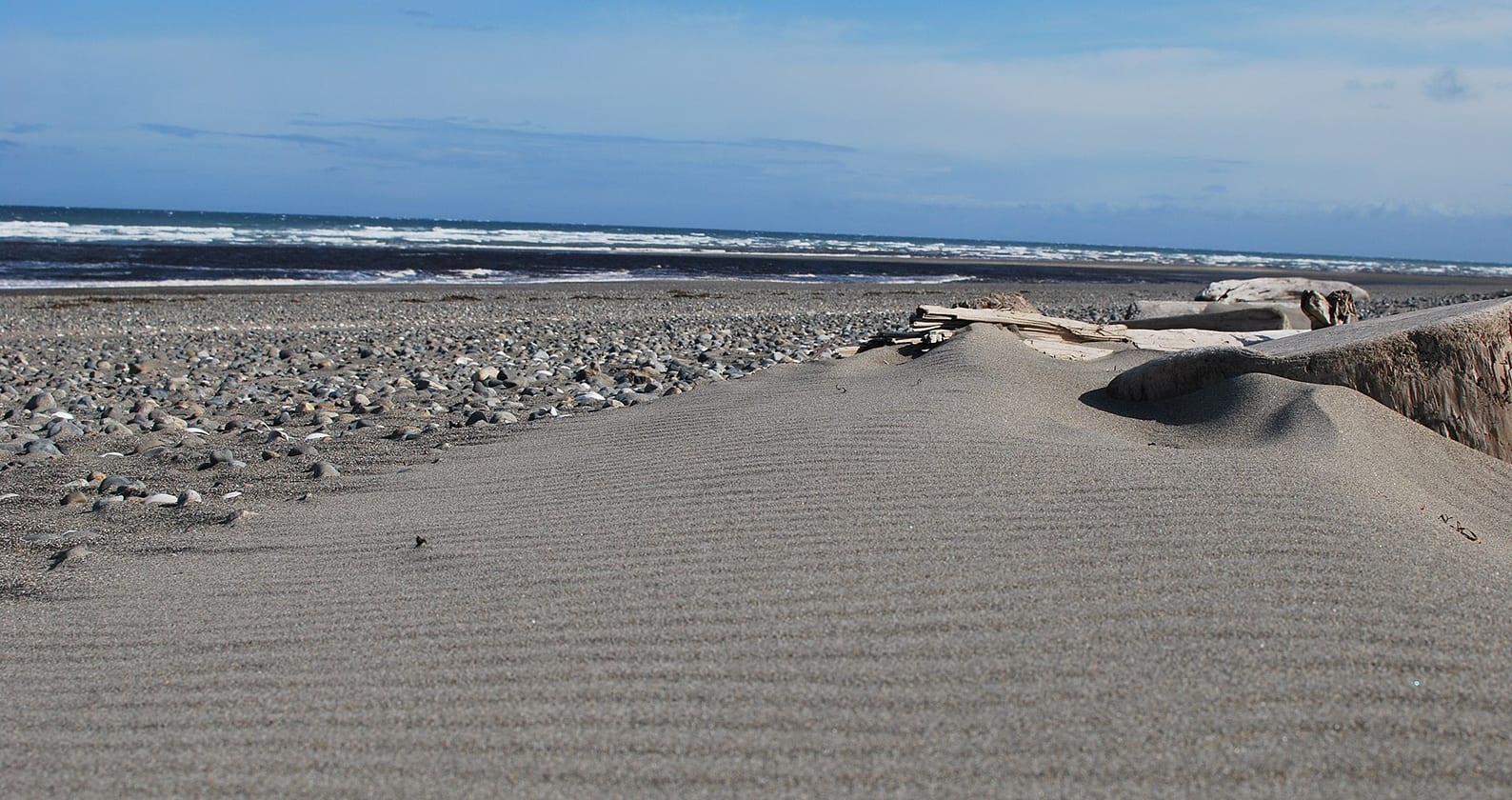 Image for Curtin study finds Australian beach sand originated in Antarctica
