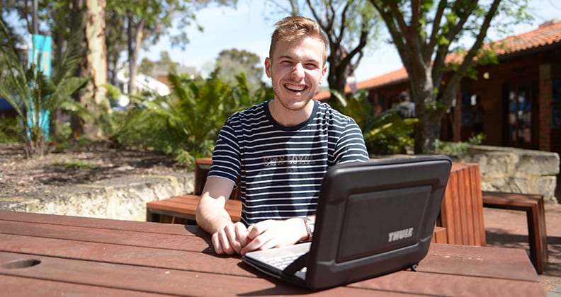Image for Curtin Credentials build fast-track to flexible upskilling
