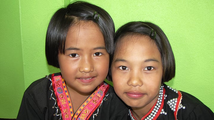 Image for Tribal friendships extend beyond borders