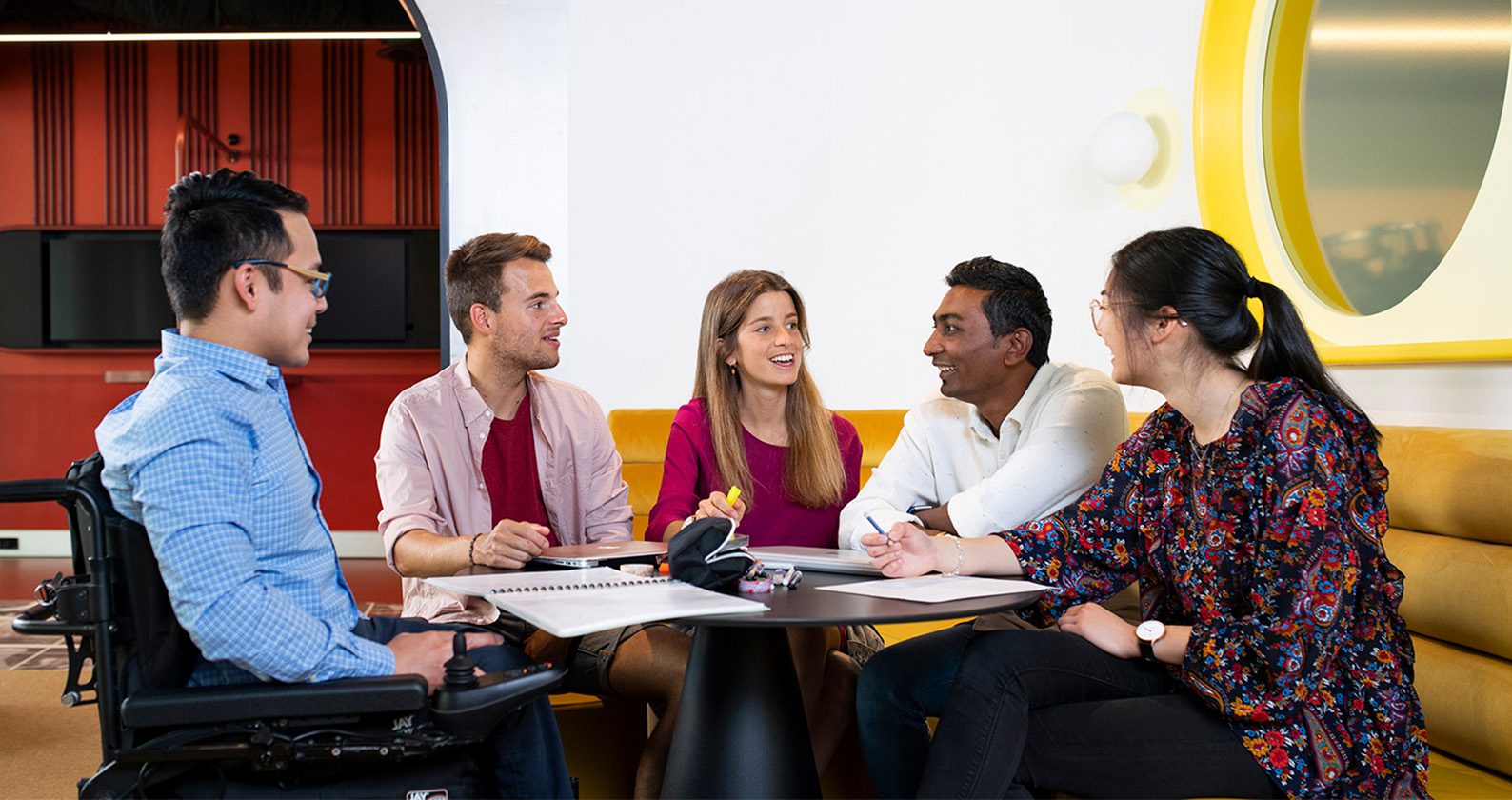 Image for Last Chance to Apply for the Curtin Leaders Program!