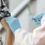 Free vaccinations for students without Medicare