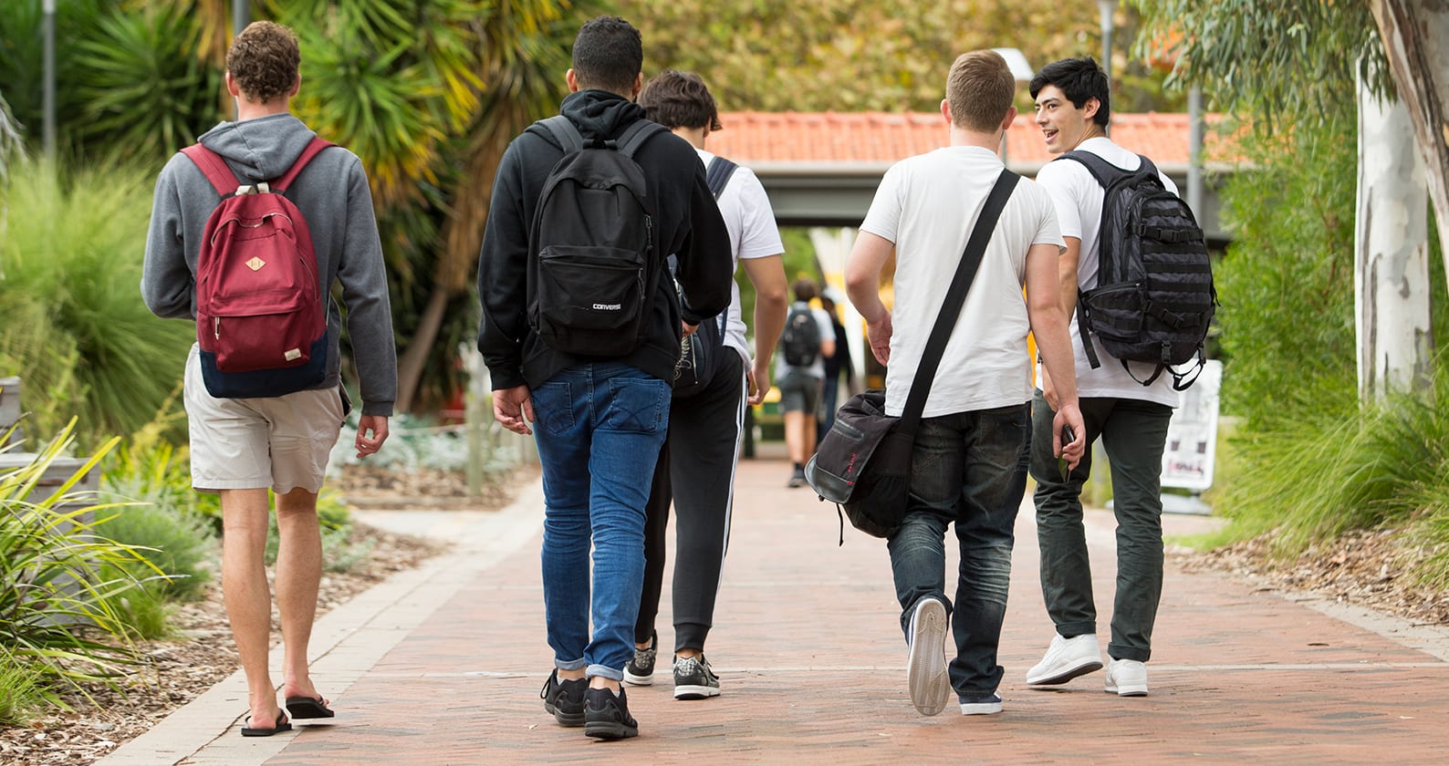 Image for How did students prepare for their first day of university?