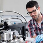 Exploring the miniscule wins global award for Curtin researcher