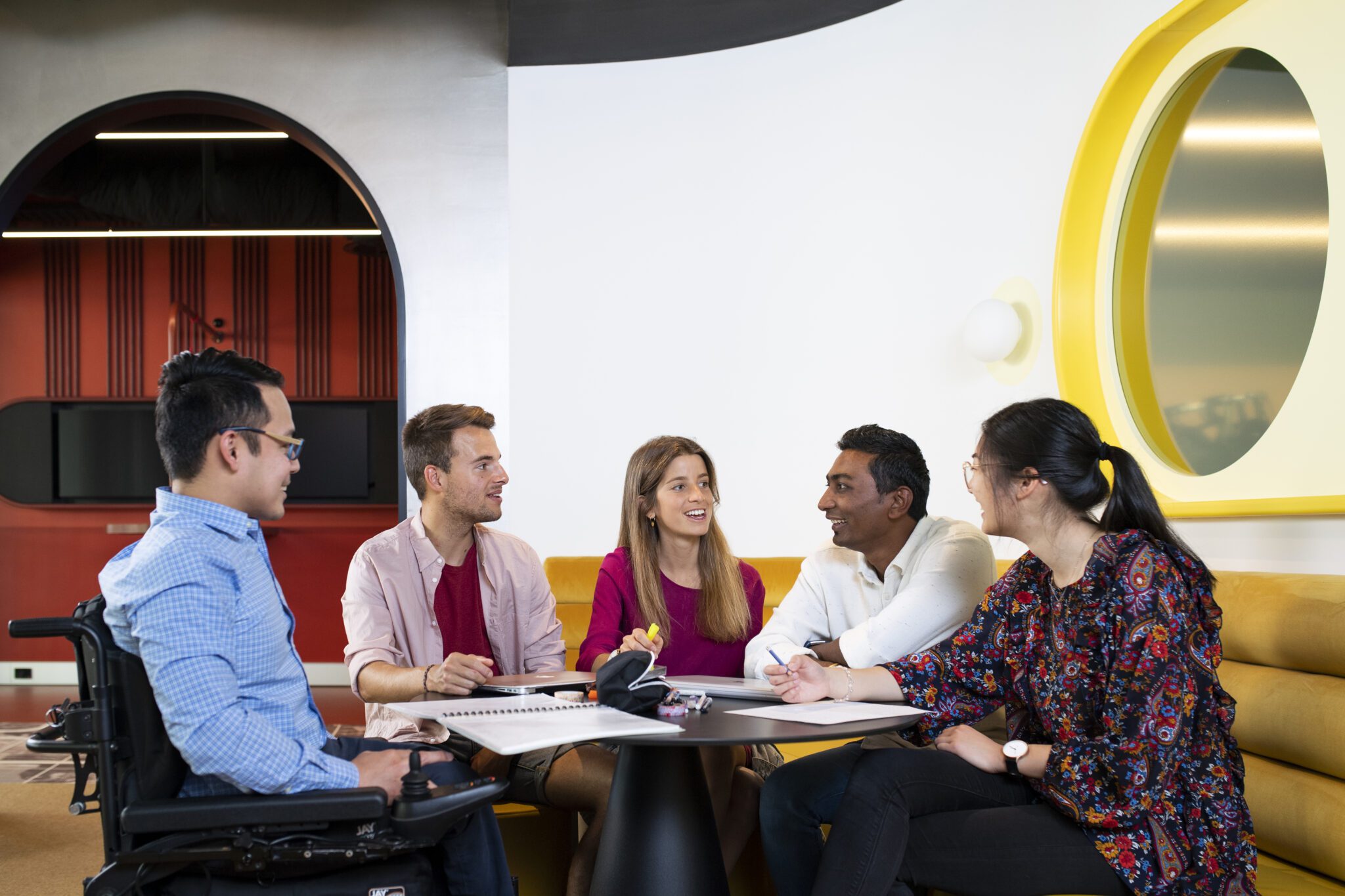 Image for Gain industry experience with a credited business internship