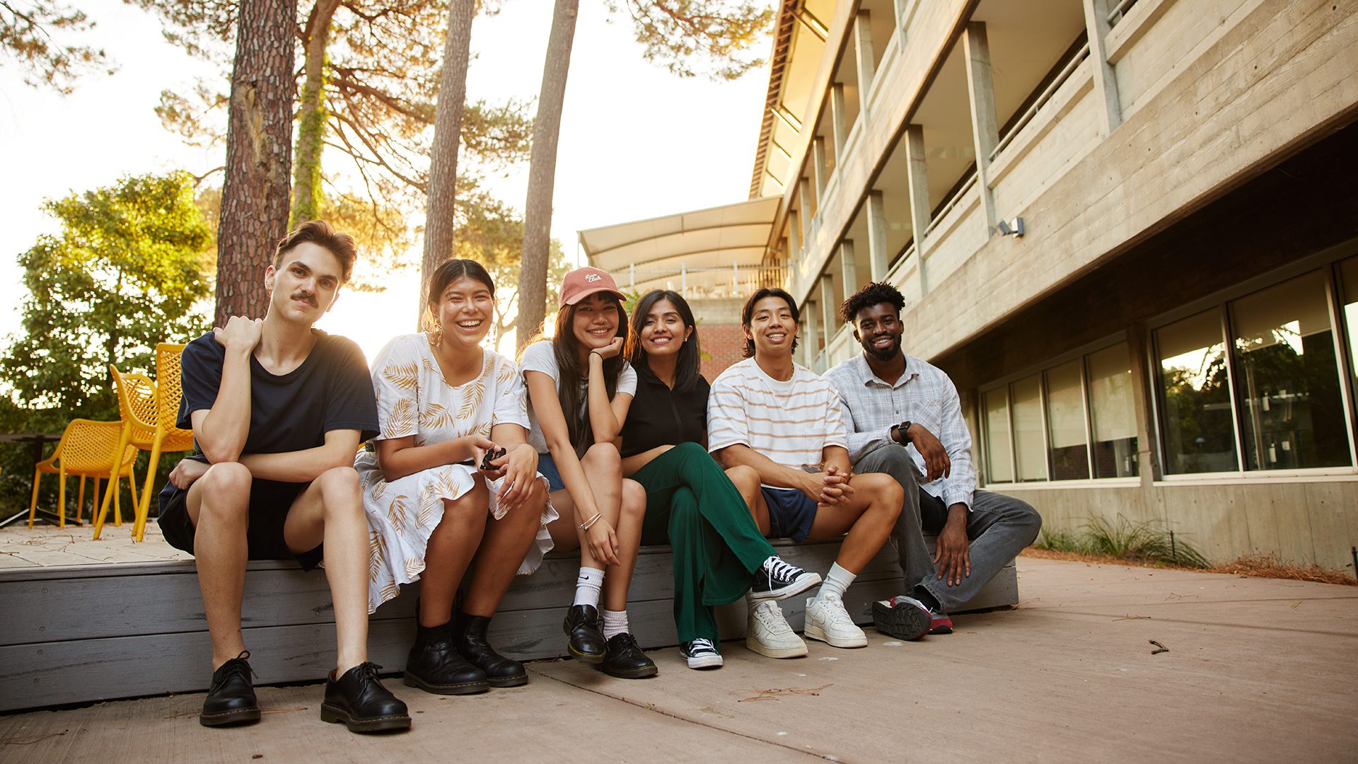 students on the steps at Curtin