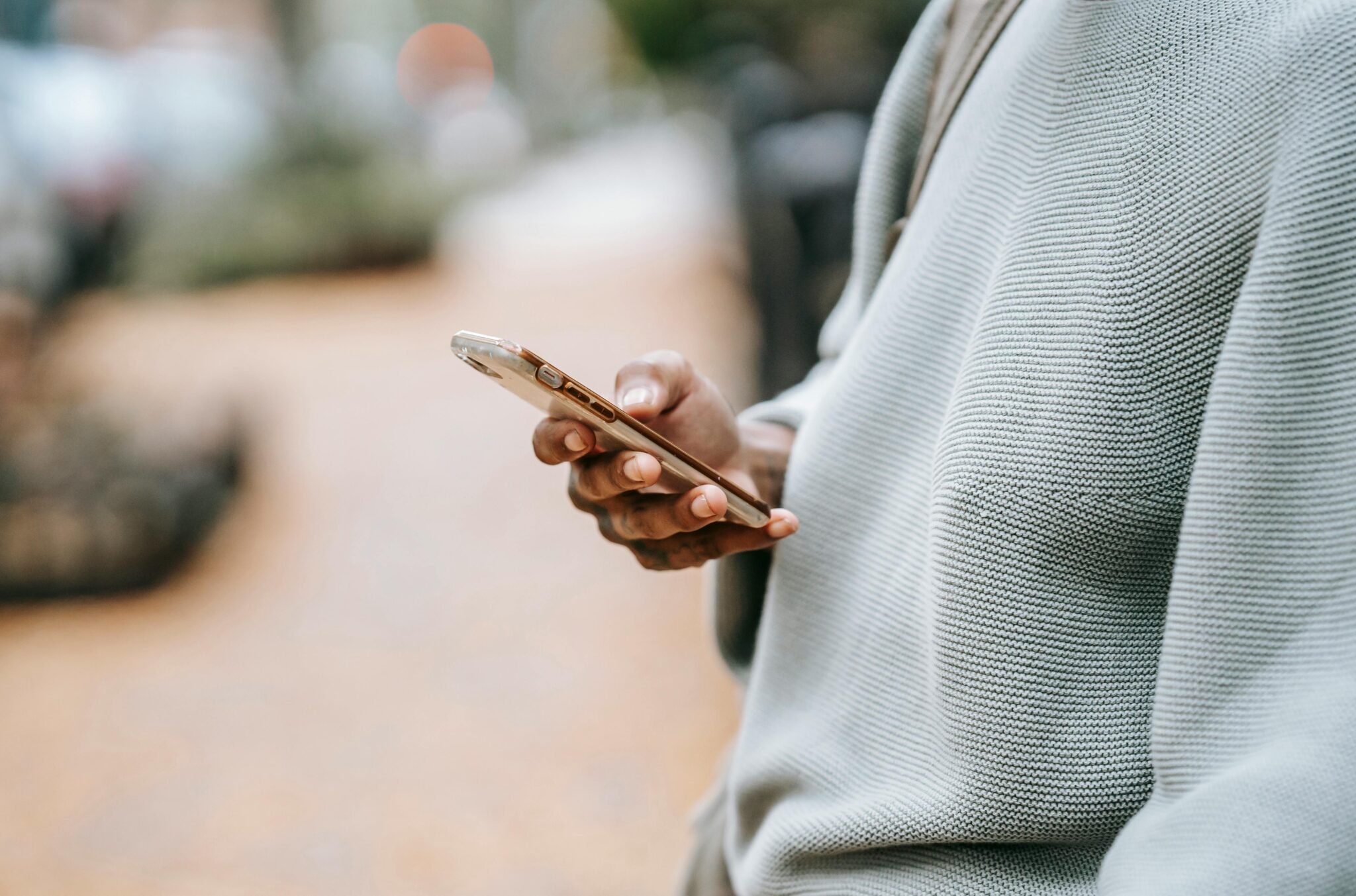 Image for Curtin study reveals rapid shift in public trust towards AI ‘chatbot therapists’