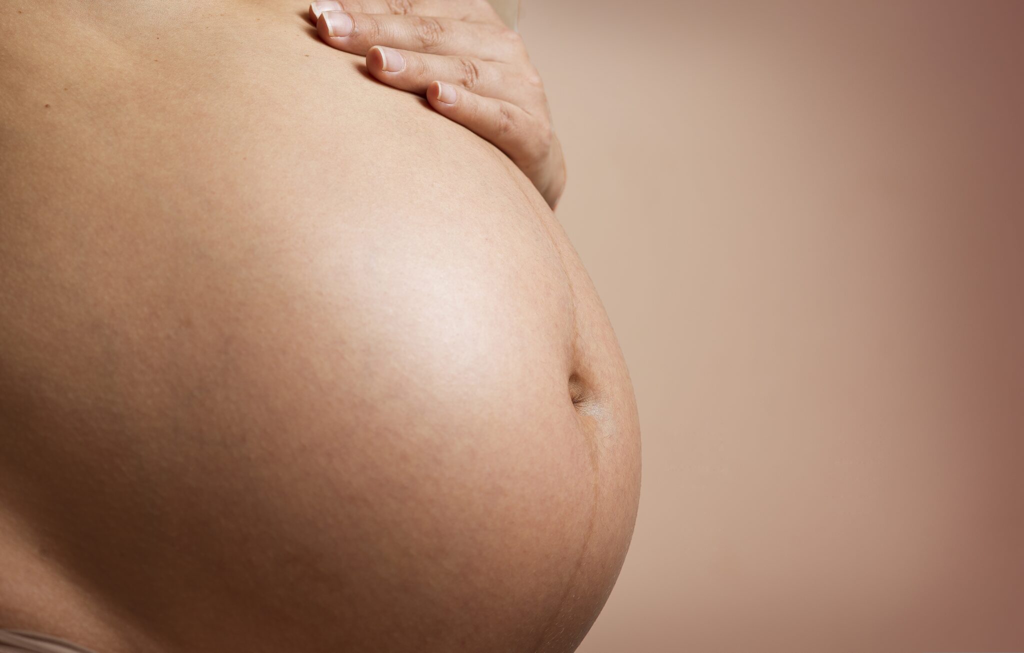 Image for Green spaces may help protect unborn babies from the effects of air pollution during pregnancy, review finds