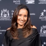 Shanelle Tennekoon with award close up