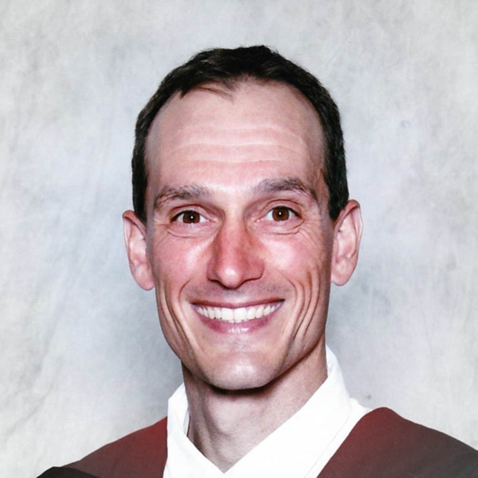 Dr Rian Bezuidenhout